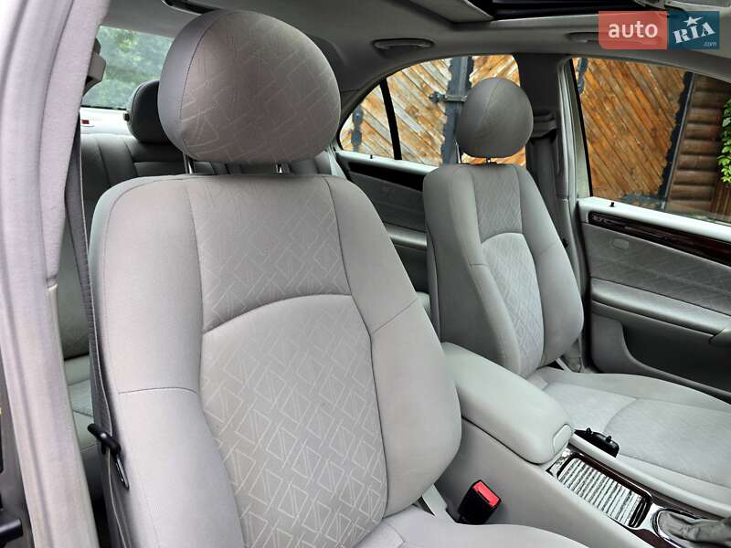 Седан Mercedes-Benz C-Class 2004 в Полтаве