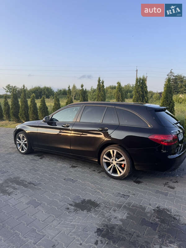 Универсал Mercedes-Benz C-Class 2014 в Яворове