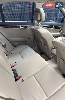 Седан Mercedes-Benz C-Class 2013 в 
