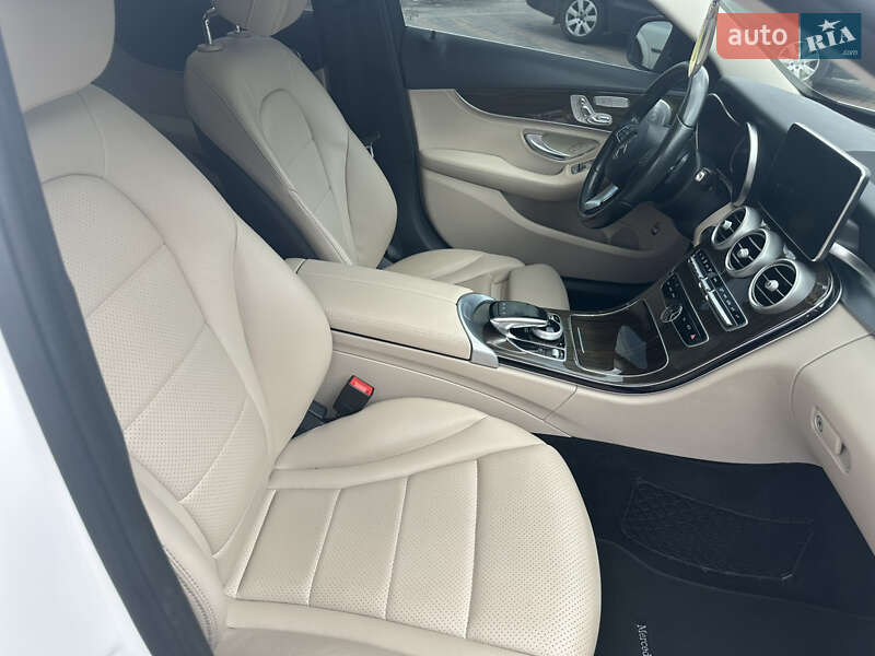 Седан Mercedes-Benz C-Class 2015 в Киеве