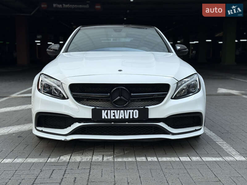 Седан Mercedes-Benz C-Class 2017 в Киеве