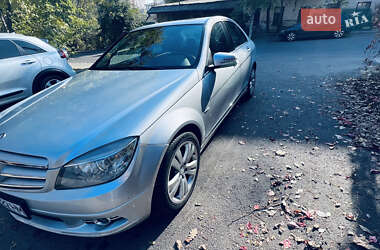 Mercedes-Benz C-Class 2010 Mercedes-Benz C-Class 2010