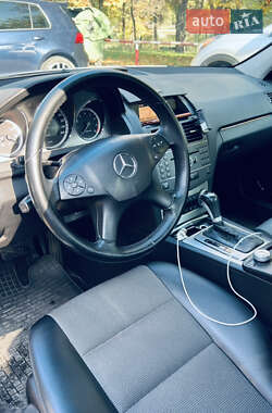 Седан Mercedes-Benz C-Class 2010 в 