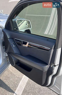 Универсал Mercedes-Benz C-Class 2013 в 