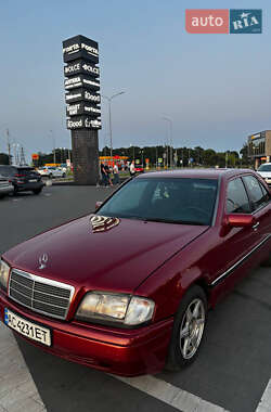 Седан Mercedes-Benz C-Class 1994 в Ківерцях