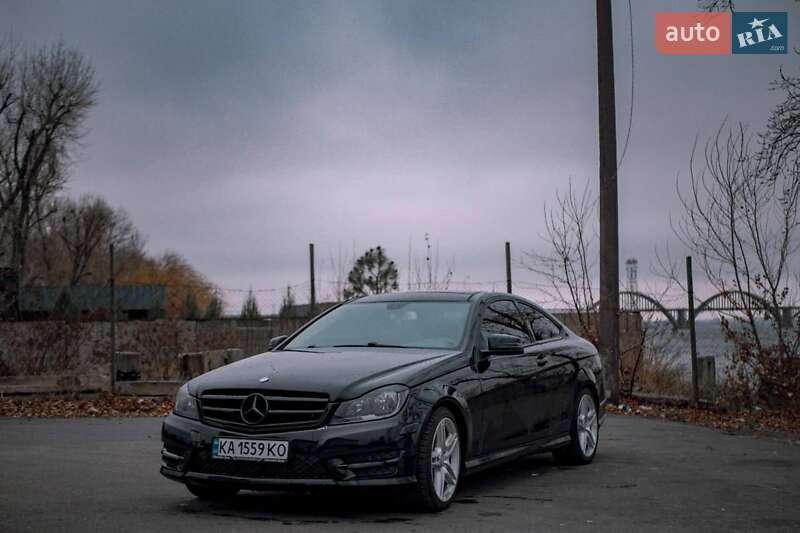 Купе Mercedes-Benz C-Class 2014 в 