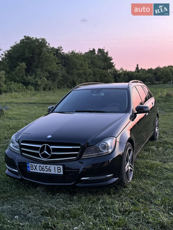 Универсал Mercedes-Benz C-Class 2013 в Каменец-Подольском