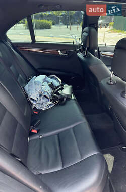 Седан Mercedes-Benz C-Class 2010 в 