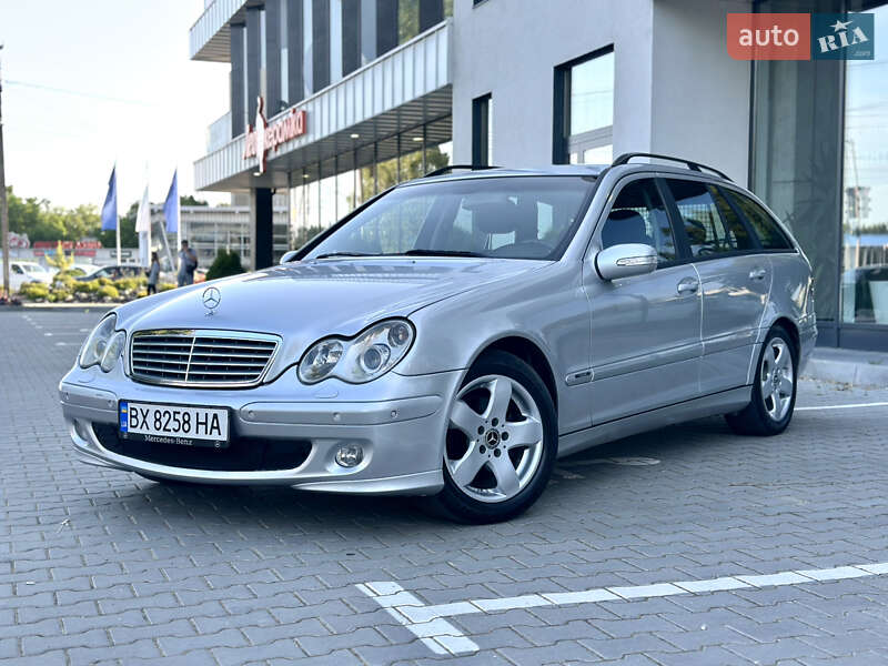 Универсал Mercedes-Benz C-Class 2004 в 
