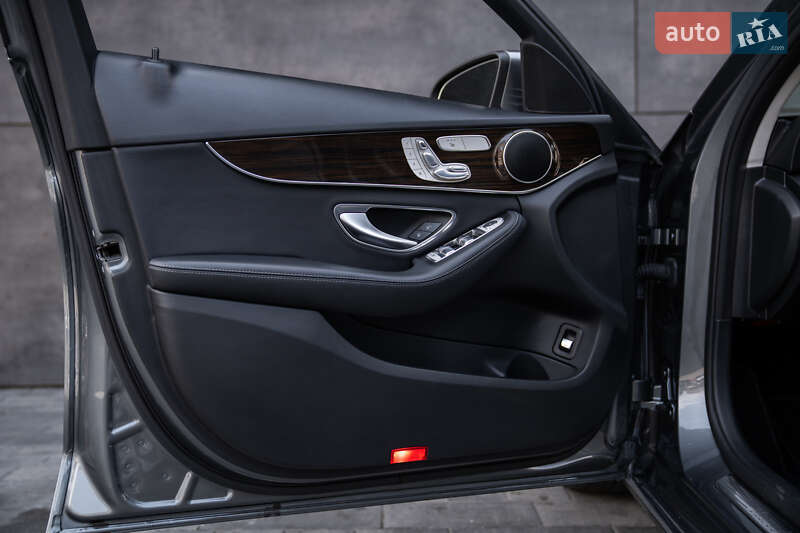 Седан Mercedes-Benz C-Class 2017 в Киеве фото 15 Седан Mercedes-Benz C-Class 2017 в Киеве