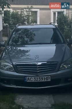 Mercedes-Benz C-Class 2010 Mercedes-Benz C-Class 2010