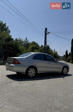 Седан Mercedes-Benz C-Class 2002 в 