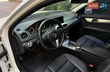 Седан Mercedes-Benz C-Class 2011 в 