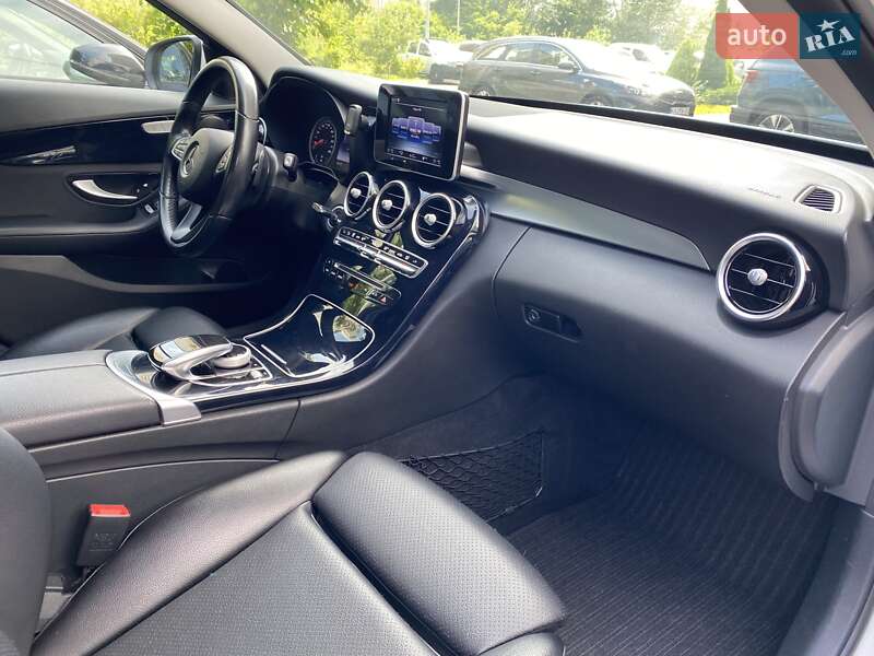 Седан Mercedes-Benz C-Class 2015 в Киеве