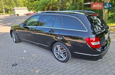 Універсал Mercedes-Benz C-Class 2012 в 