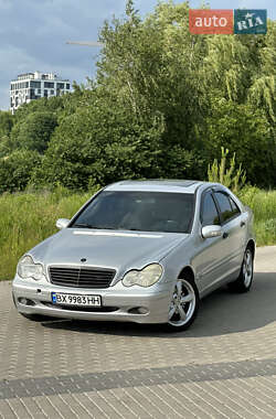 Седан Mercedes-Benz C-Class 2000 в Рівному