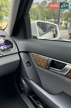 Седан Mercedes-Benz C-Class 2013 в 