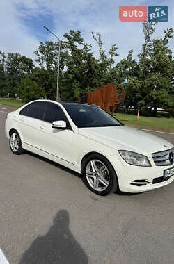 Седан Mercedes-Benz C-Class 2011 в Киеве