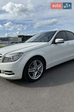 Седан Mercedes-Benz C-Class 2011 в 