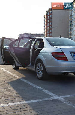 Седан Mercedes-Benz C-Class 2010 в 
