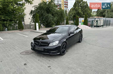 Купе Mercedes-Benz C-Class 2012 в 