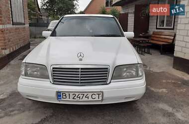 Седан Mercedes-Benz C-Class 1995 в Лубнах