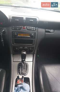 Универсал Mercedes-Benz C-Class 2001 в 