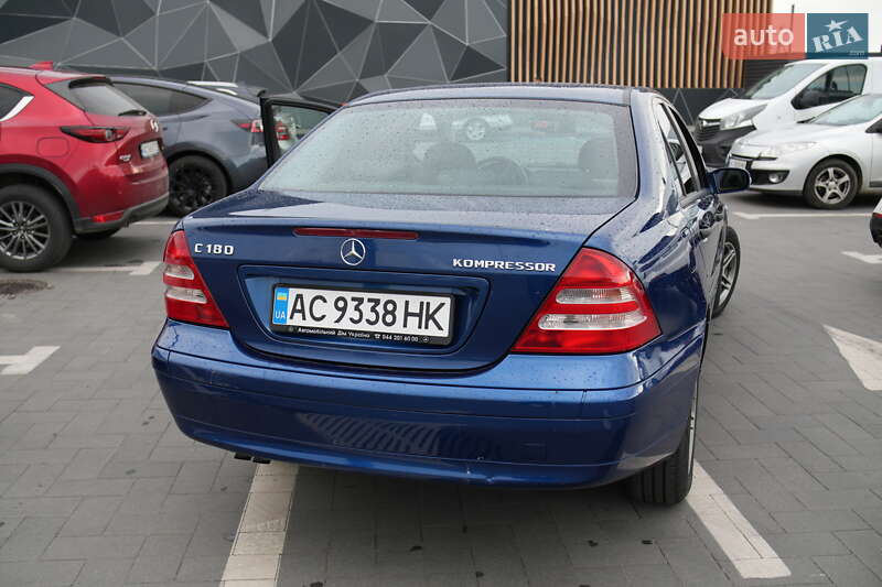 Седан Mercedes-Benz C-Class 2003 в Луцке