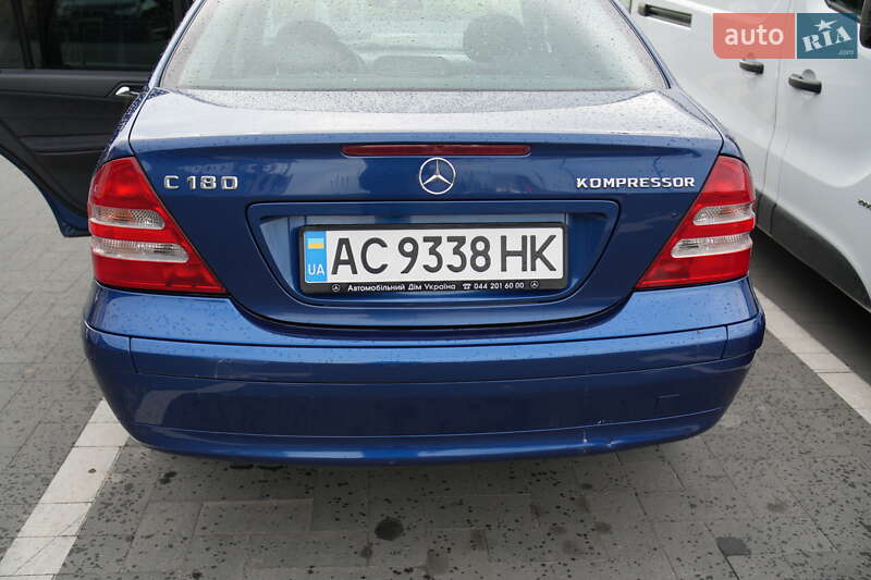 Седан Mercedes-Benz C-Class 2003 в Луцке
