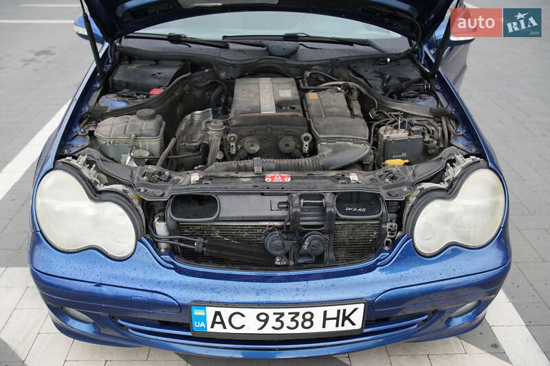 Седан Mercedes-Benz C-Class 2003 в Луцке