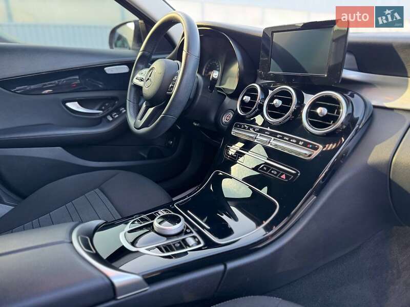 Седан Mercedes-Benz C-Class 2018 в Киеве