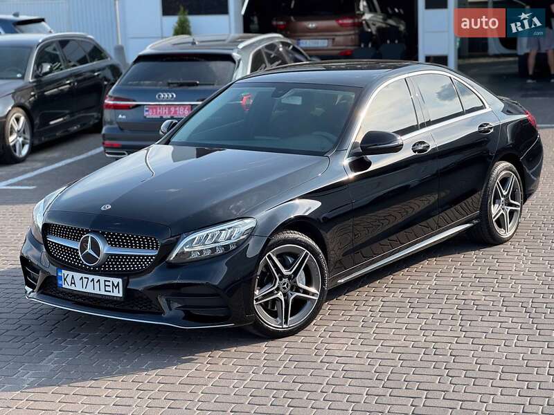 Седан Mercedes-Benz C-Class 2018 в Киеве