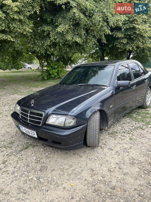 Седан Mercedes-Benz C-Class 1998 в Черновцах