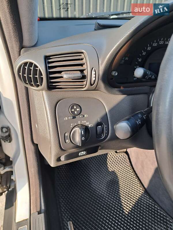 Седан Mercedes-Benz C-Class 2000 в Василькове