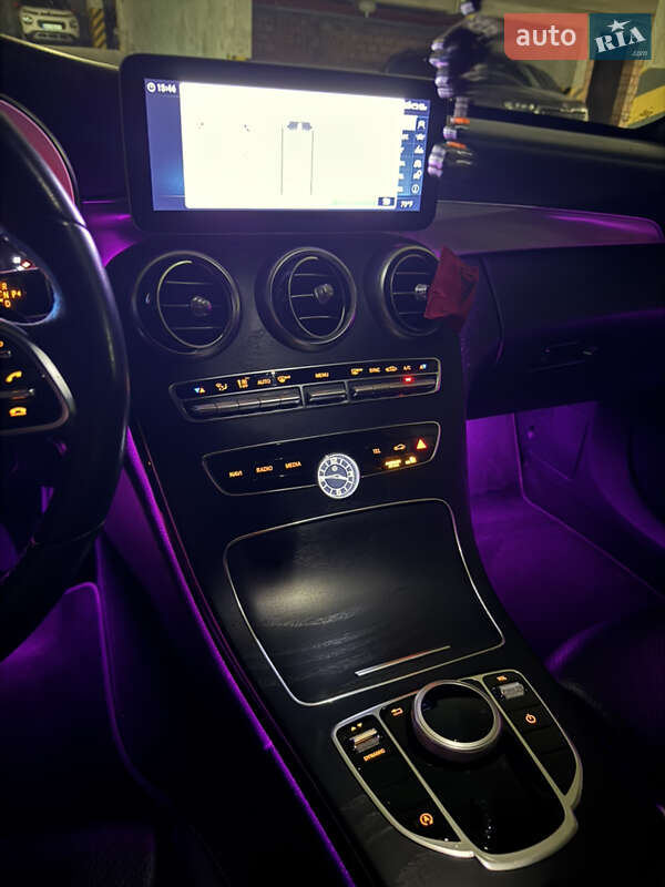 Седан Mercedes-Benz C-Class 2018 в Львове