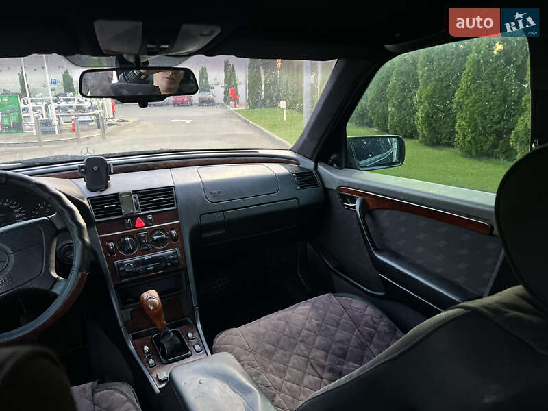 Седан Mercedes-Benz C-Class 1996 в Киеве фото 17 Седан Mercedes-Benz C-Class 1996 в Киеве
