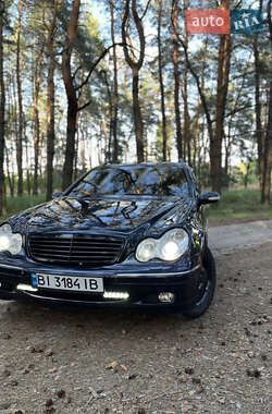 Универсал Mercedes-Benz C-Class 2004 в 