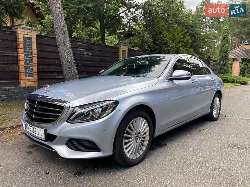 Седан Mercedes-Benz C-Class 2017 в 