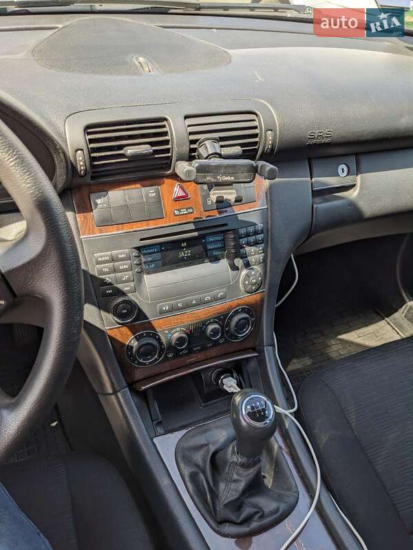 Універсал Mercedes-Benz C-Class 2005 в Львові