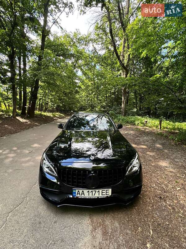 Седан Mercedes-Benz C-Class 2015 в Киеве