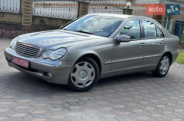 Седан Mercedes-Benz C-Class 2005 в 