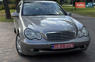 Седан Mercedes-Benz C-Class 2005 в 