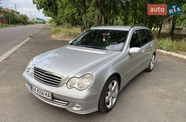Универсал Mercedes-Benz C-Class 2004 в Гайвороне