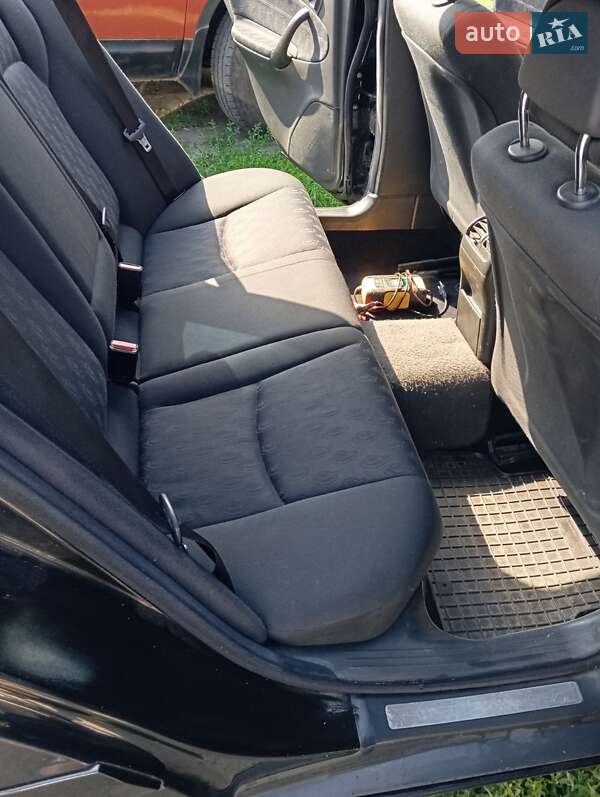 Універсал Mercedes-Benz C-Class 2003 в Рокитному