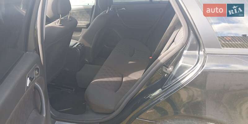 Універсал Mercedes-Benz C-Class 2003 в Рокитному