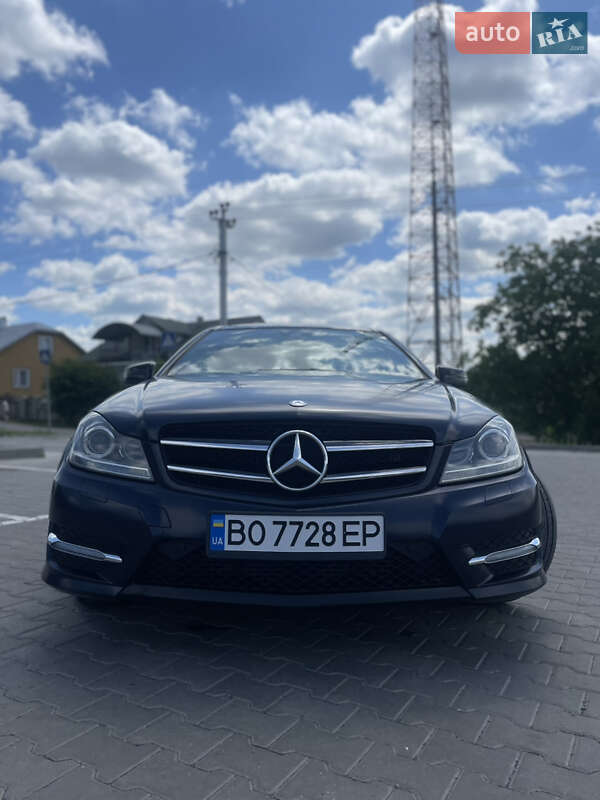Купе Mercedes-Benz C-Class 2012 в Залещиках