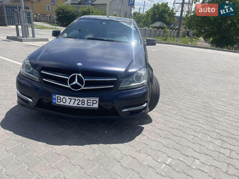 Купе Mercedes-Benz C-Class 2012 в Залещиках