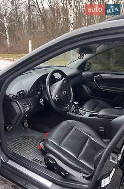 Универсал Mercedes-Benz C-Class 2005 в 