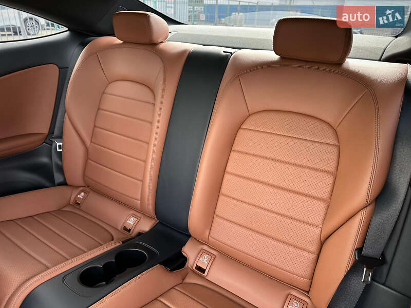 Купе Mercedes-Benz C-Class 2019 в Киеве