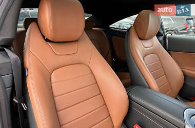 Купе Mercedes-Benz C-Class 2019 в 